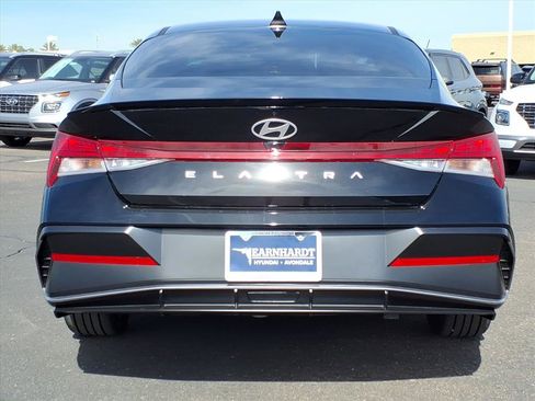 New 2026 Hyundai Elantra SEL Sport Premium image 4
