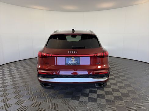 Certified 2025 Audi Q5 Premium Plus w/ Premium Plus image 9