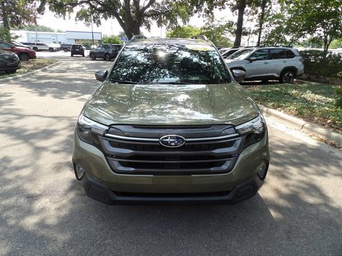 Used 2026 Subaru Forester Premium w/ Base/Premium Package AWD/4WD image 4