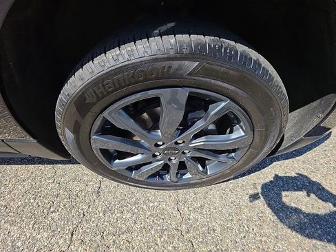 Used 2023 Chevrolet Equinox RS AWD/4WD image 35