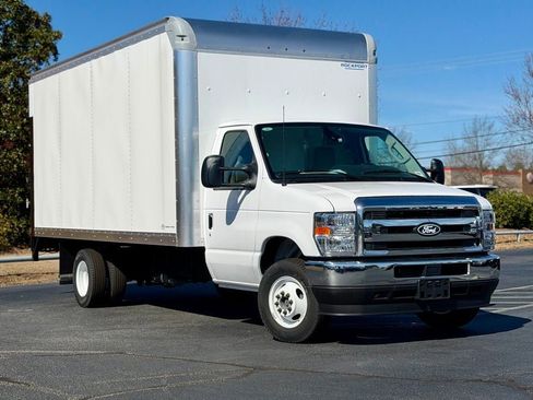 New 2026 Ford E-450 and Econoline 450 Super Duty w/ Power Equipment Group image 2