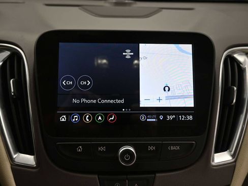 Used 2024 Chevrolet Malibu LT image 15