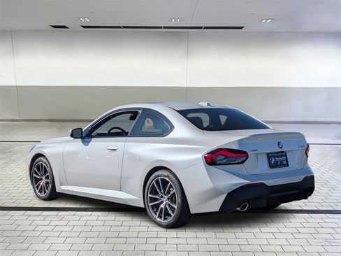 Used 2024 BMW 230i xDrive Coupe w/ Convenience Package image 3