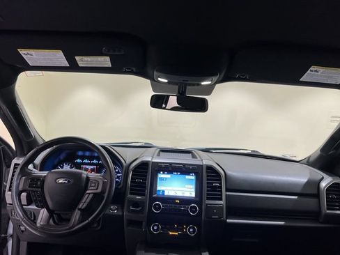 Used 2019 Ford Expedition XLT RWD image 18