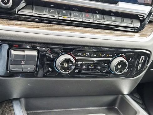 Used 2025 Chevrolet Silverado 1500 LT image 25