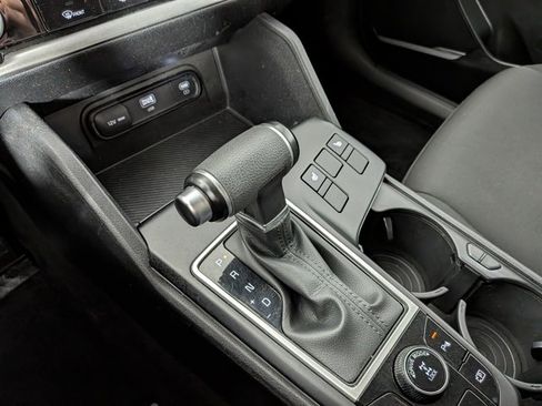 Used 2023 Kia Sportage LX image 20