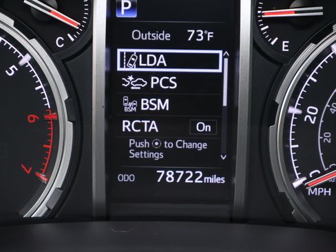 Used 2022 Toyota 4Runner Limited AWD/4WD image 4