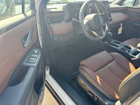 Used 2026 Subaru Outback Touring XT AWD/4WD image 9