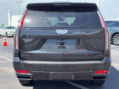 Used 2024 Cadillac Escalade Sport w/ LPO, ONYX Package AWD/4WD image 3