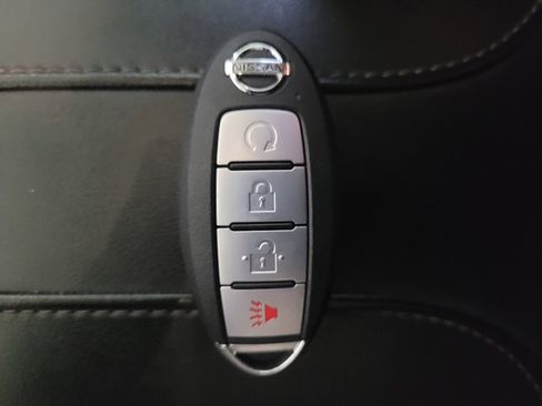 Used 2019 Nissan Rogue Sport SL w/ Premium Package FWD image 32