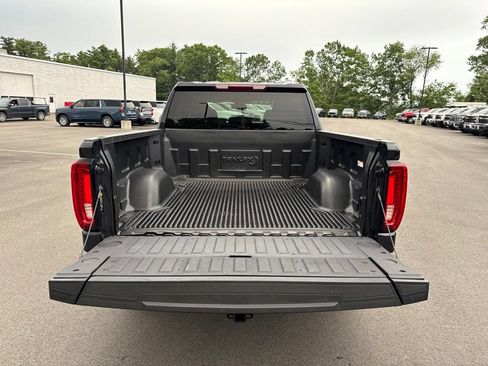 Used 2026 GMC Sierra 1500 SLT AWD/4WD image 5
