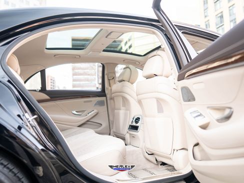 Used 2015 Mercedes-Benz S 550 Sedan image 19