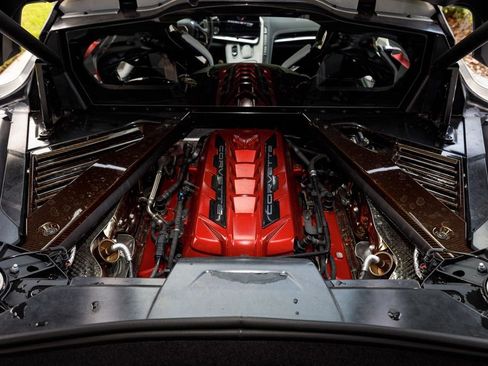 Used 2021 Chevrolet Corvette Stingray Preferred Cpe w/ Z51 Performance Package RWD image 16