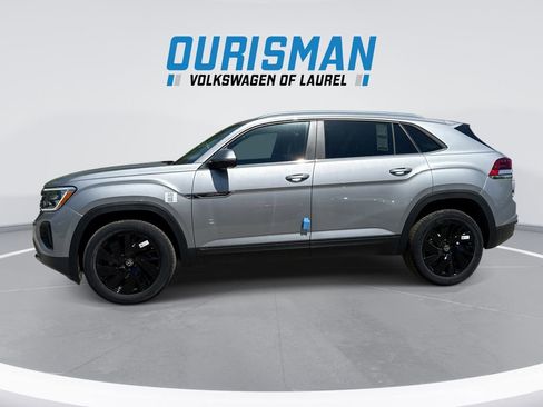 New 2026 Volkswagen Atlas Cross Sport SE image 5