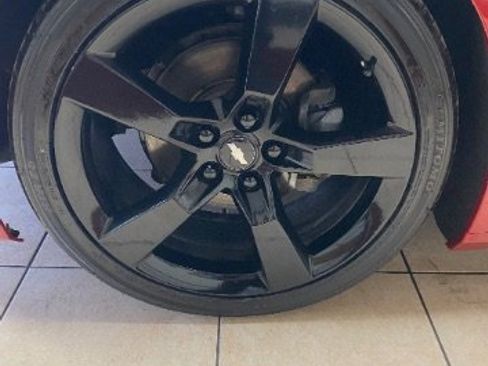 Used 2017 Chevrolet Camaro LT RWD image 27