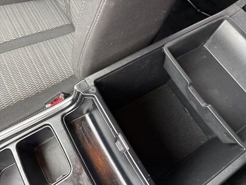 Used 2023 Kia Sorento LX image 26