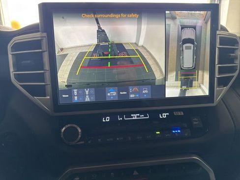 Used 2025 Toyota Sequoia Platinum image 20