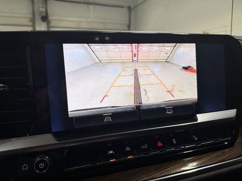 Certified 2023 Chevrolet Silverado 1500 LT AWD/4WD image 24