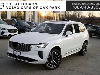 New 2026 Volvo XC90 T8 Plus