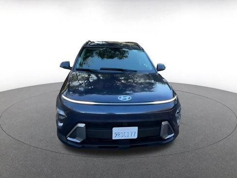 Used 2025 Hyundai Kona SEL image 4