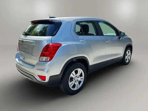 Used 2017 Chevrolet Trax LS FWD image 8