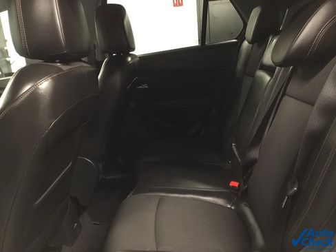 Used 2017 Chevrolet Trax LT w/ Driver Confidence Package image 29