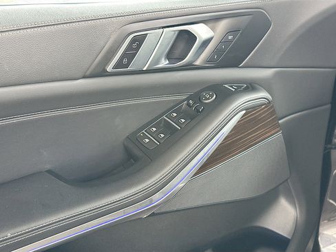 Certified 2023 BMW X5 sDrive40i w/ Executive Package image 18