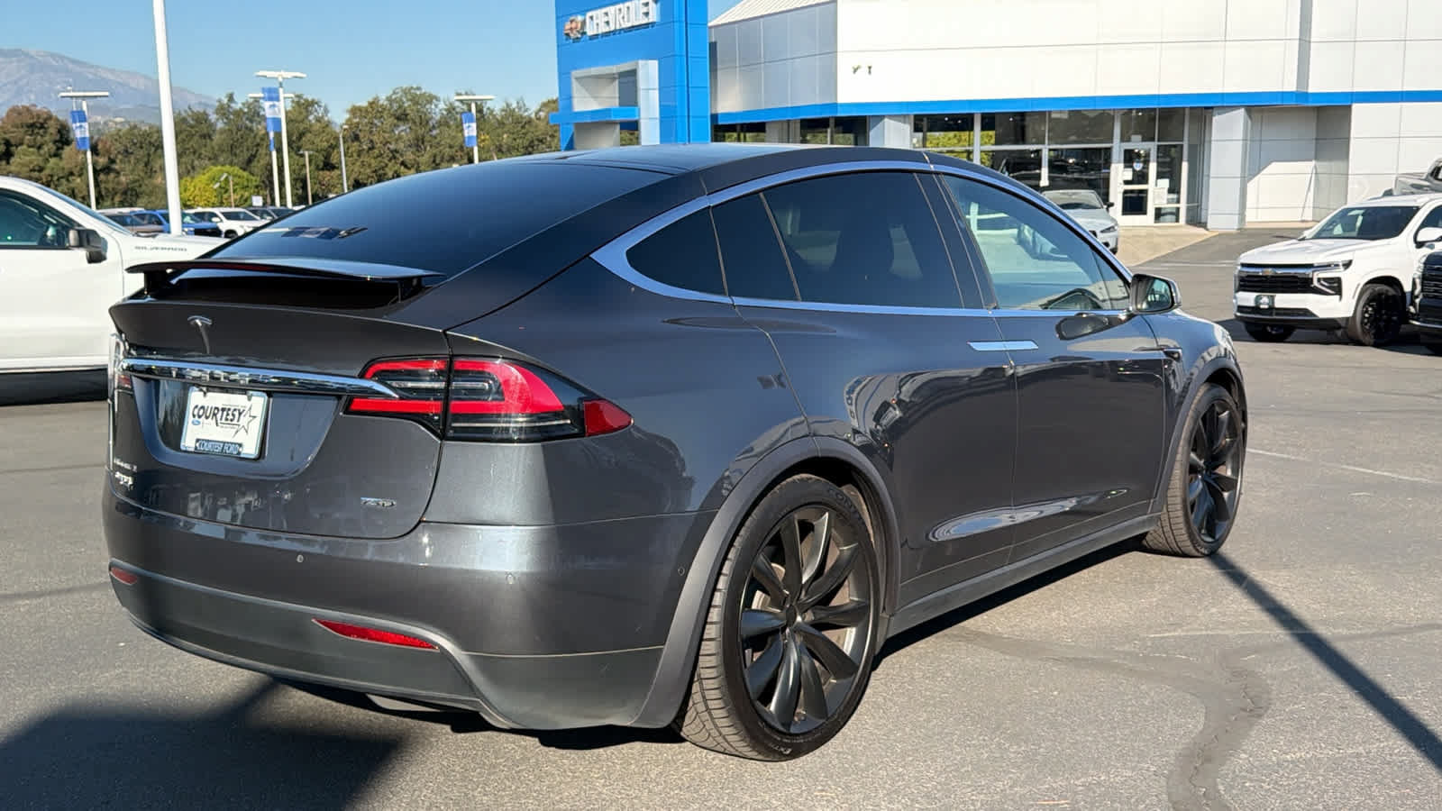 Used 2019 Tesla Model X 75D AWD/4WD image 5