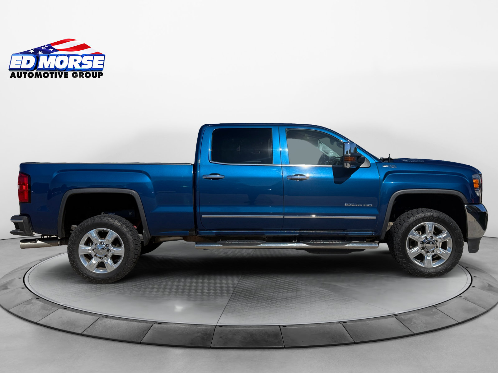 Used 2018 GMC Sierra 2500 SLT w/ Duramax Plus Package AWD/4WD image 6