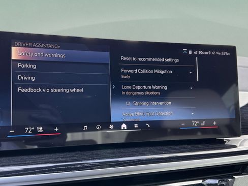 New 2026 BMW X6 xDrive40i w/ Executive Package image 16