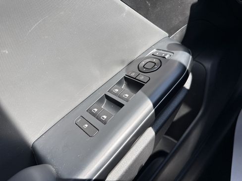 Used 2025 Kia K4 FWD image 19
