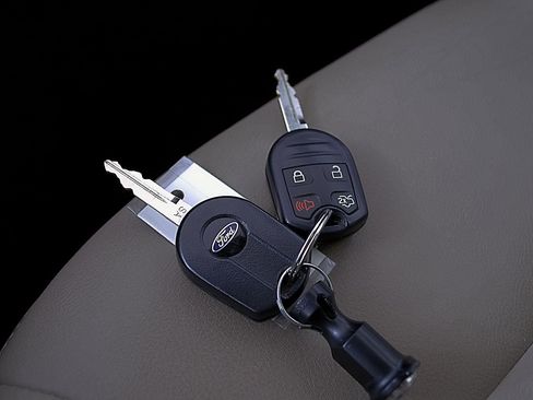 Used 2014 Ford Edge SEL w/ Equipment Group 205A image 29