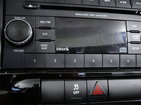 Used 2013 Chrysler 200 Touring image 19