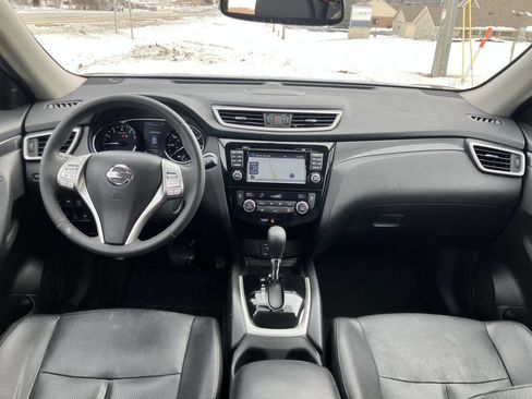 Used 2016 Nissan Rogue SL w/ SL Premium Package image 16