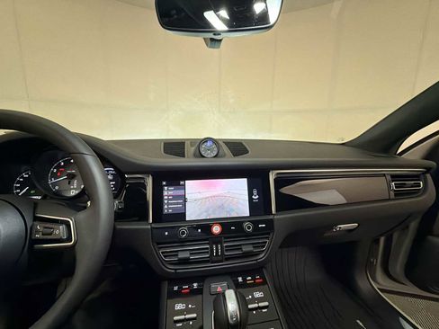 Used 2026 Porsche Macan S AWD/4WD image 15