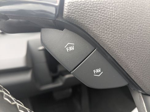 Used 2024 Chevrolet Camaro LT image 29