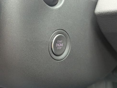 Used 2023 Volkswagen ID.4 Pro S RWD image 15