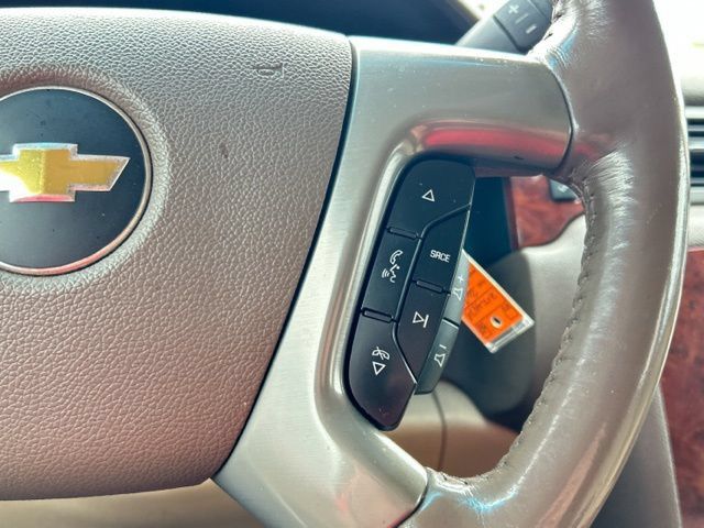 Used 2012 Chevrolet Suburban LTZ AWD/4WD image 43