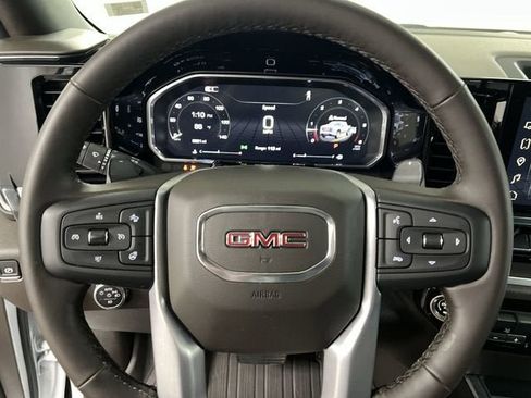 Certified 2026 GMC Sierra 1500 SLT w/ SLT Premium Plus Package AWD/4WD image 11