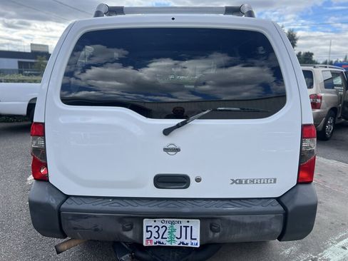 Used 2000 Nissan Xterra XE AWD/4WD image 4