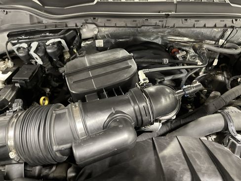 Used 2022 Ford F350 XL w/ Power Equipment Group image 14