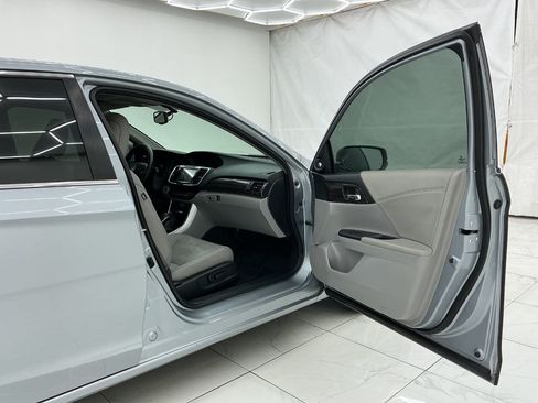 Used 2016 Honda Accord EX-L image 17