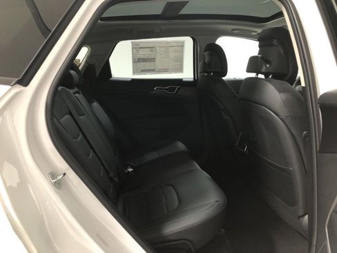 New 2026 Kia Sportage SX image 11