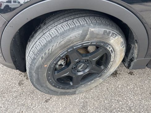 Used 2017 Ford Escape SE image 33