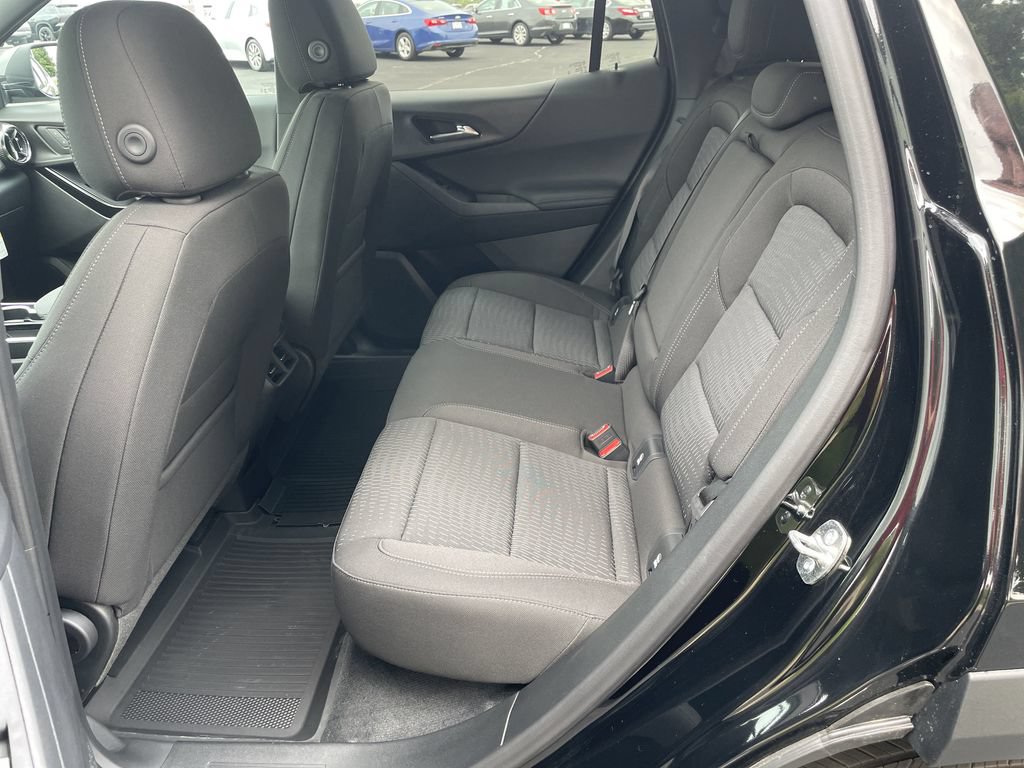 Used 2026 Chevrolet Equinox LT w/ LPO, Floor Liner Package AWD/4WD image 24