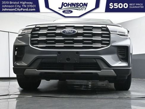 Certified 2025 Ford Explorer Active AWD/4WD image 30