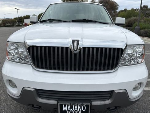 Used 2004 Lincoln Navigator Luxury image 12