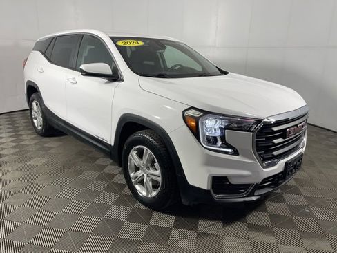 Used 2024 GMC Terrain SLE image 6