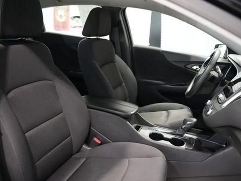 Used 2024 Chevrolet Malibu LT FWD image 15