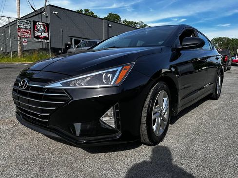 Used 2020 Hyundai Elantra SEL w/ Cargo Package (C1) FWD image 2